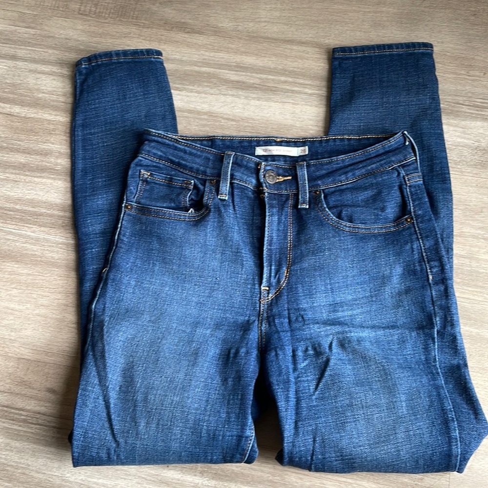Size 28/Length 28 721 Levi’s